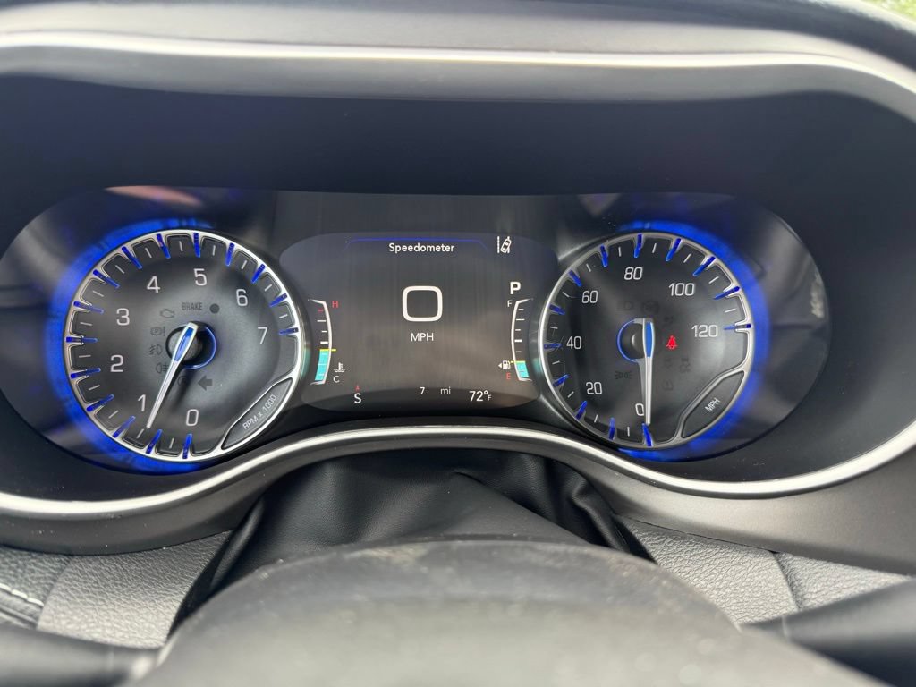 New 2027 Chrysler Pacifica Select FWD image 19