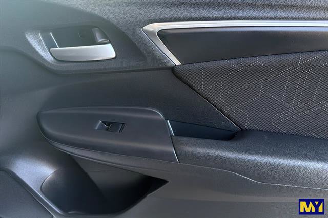 Used 2015 Honda Fit EX image 21