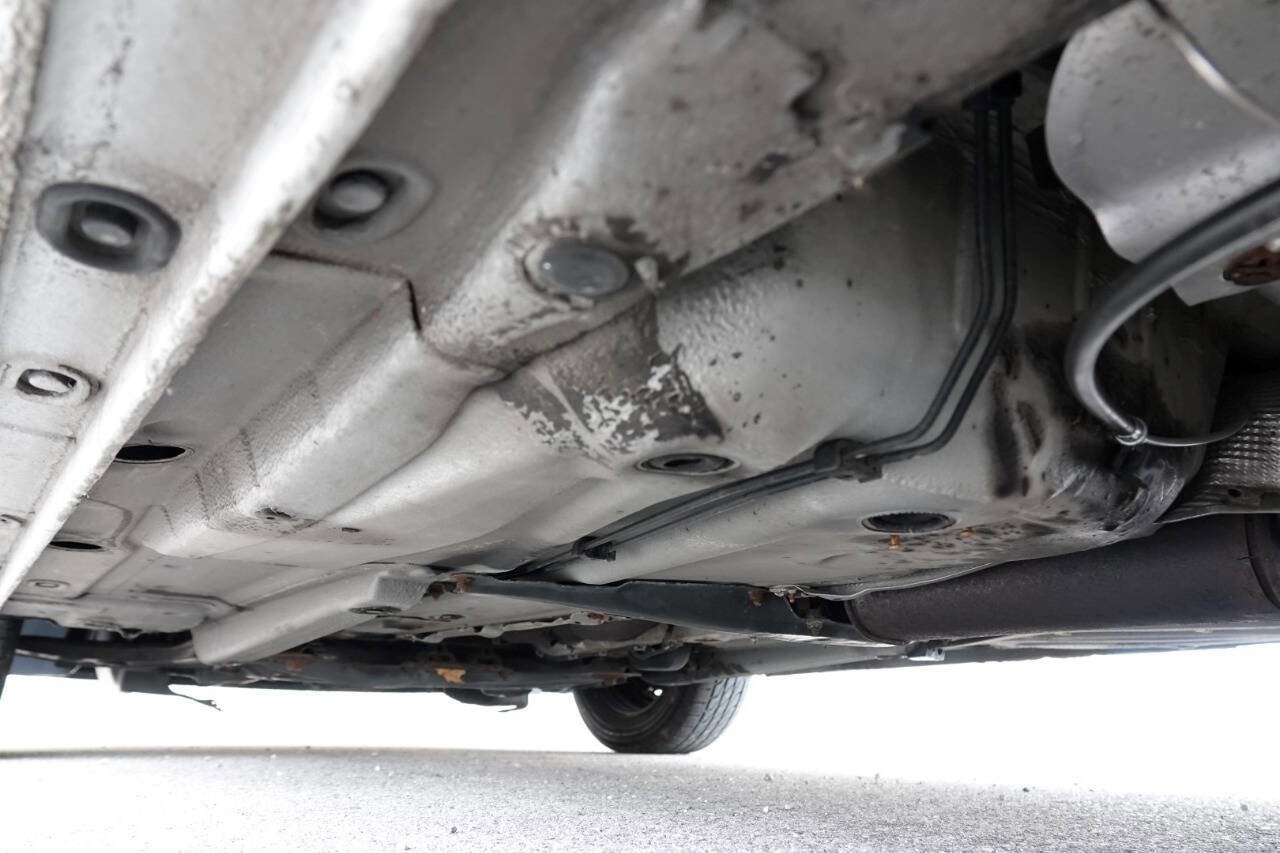 Used 2005 Volkswagen Golf GL image 71