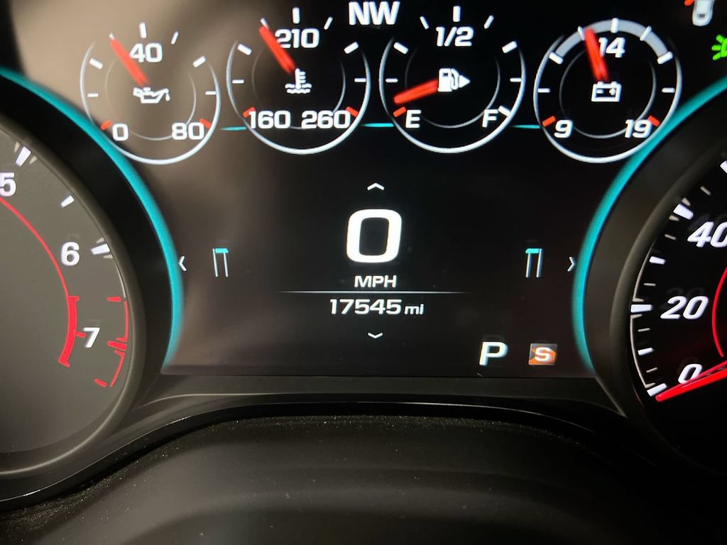 Used 2018 Chevrolet Camaro SS RWD image 13