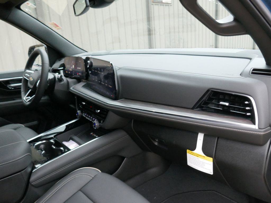 New 2026 Chevrolet Suburban Premier image 10