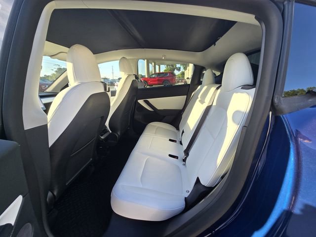 Used 2022 Tesla Model Y Long Range AWD/4WD image 9