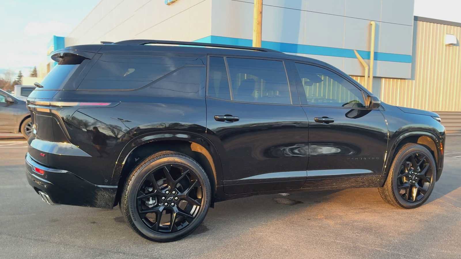 Certified 2024 Chevrolet Traverse RS w/ LPO, Floor Liner Package image 2