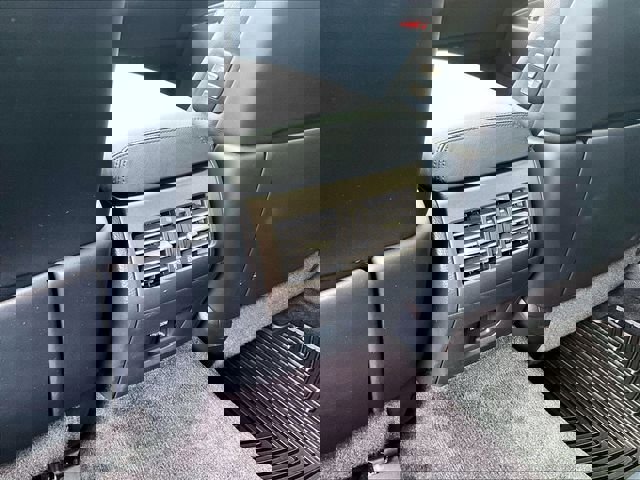 Used 2011 Lexus LS 460 AWD w/ Luxury Value Edition image 29