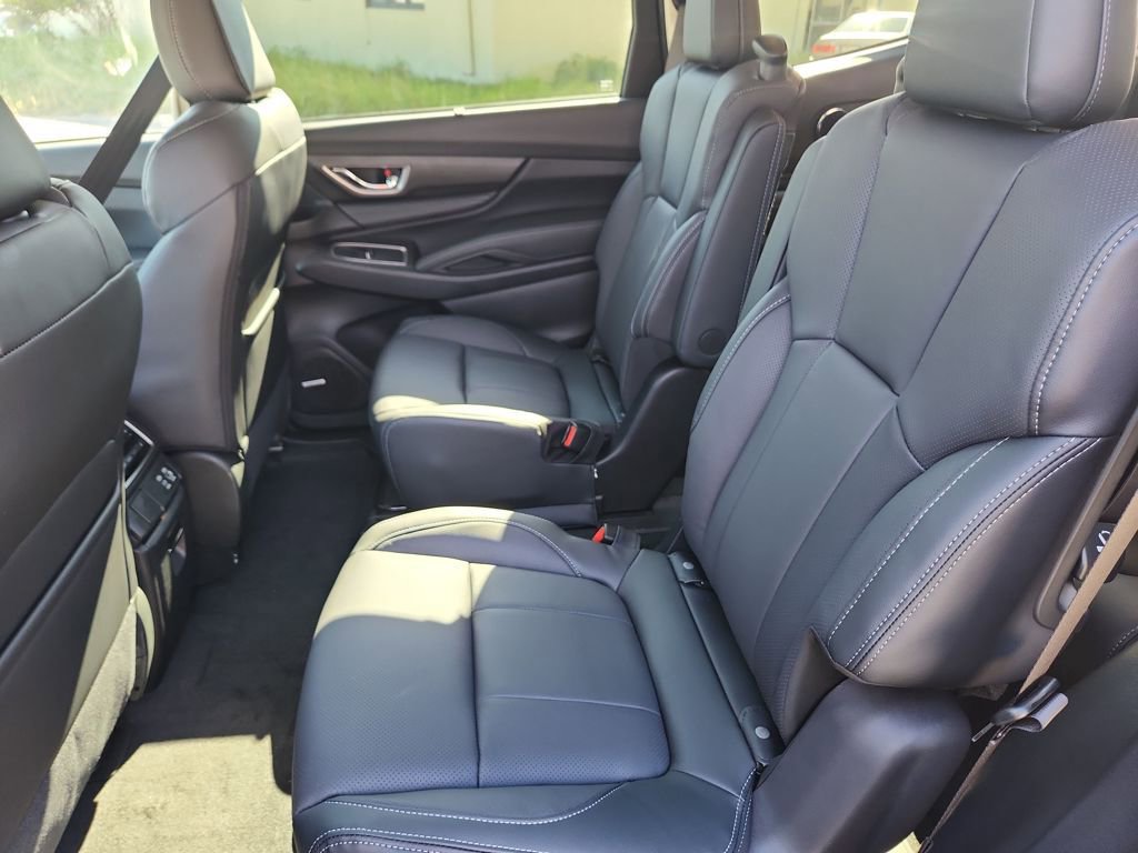 New 2025 Subaru Ascent Limited image 15