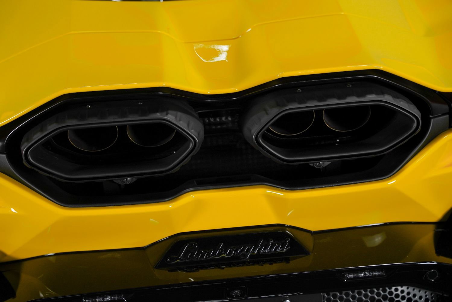 Used 2024 Lamborghini Revuelto AWD/4WD image 22