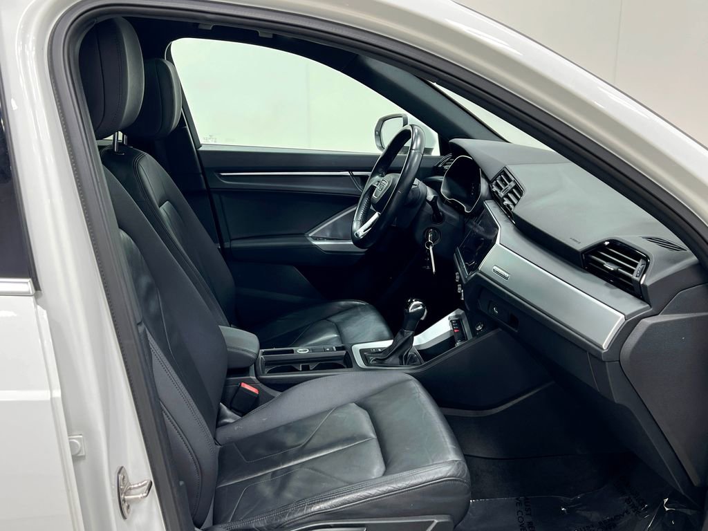 Used 2020 Audi Q3 2.0T Premium image 31