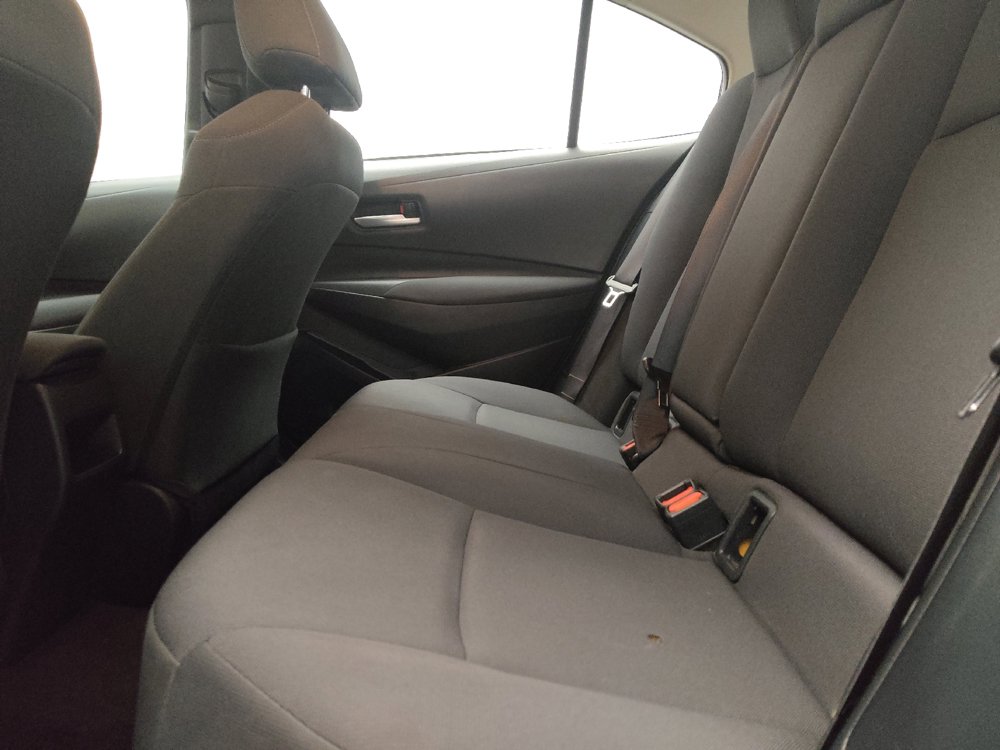 Used 2021 Toyota Corolla LE FWD image 18