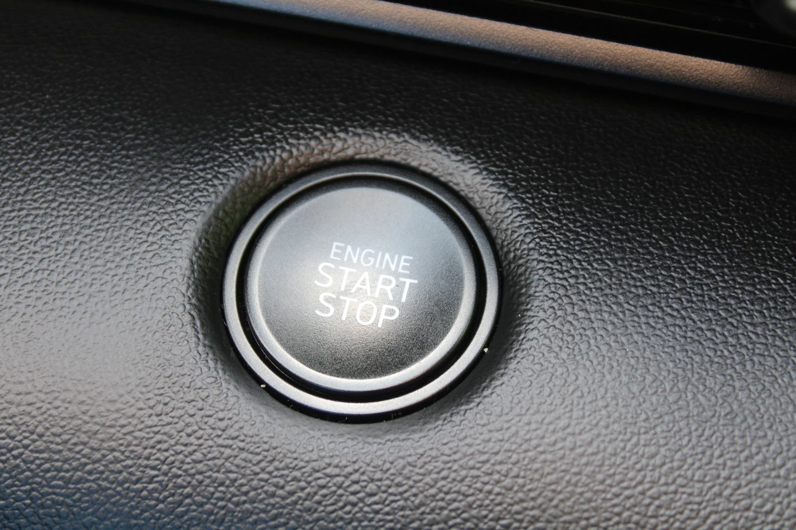Used 2025 Hyundai Elantra Sport FWD image 32