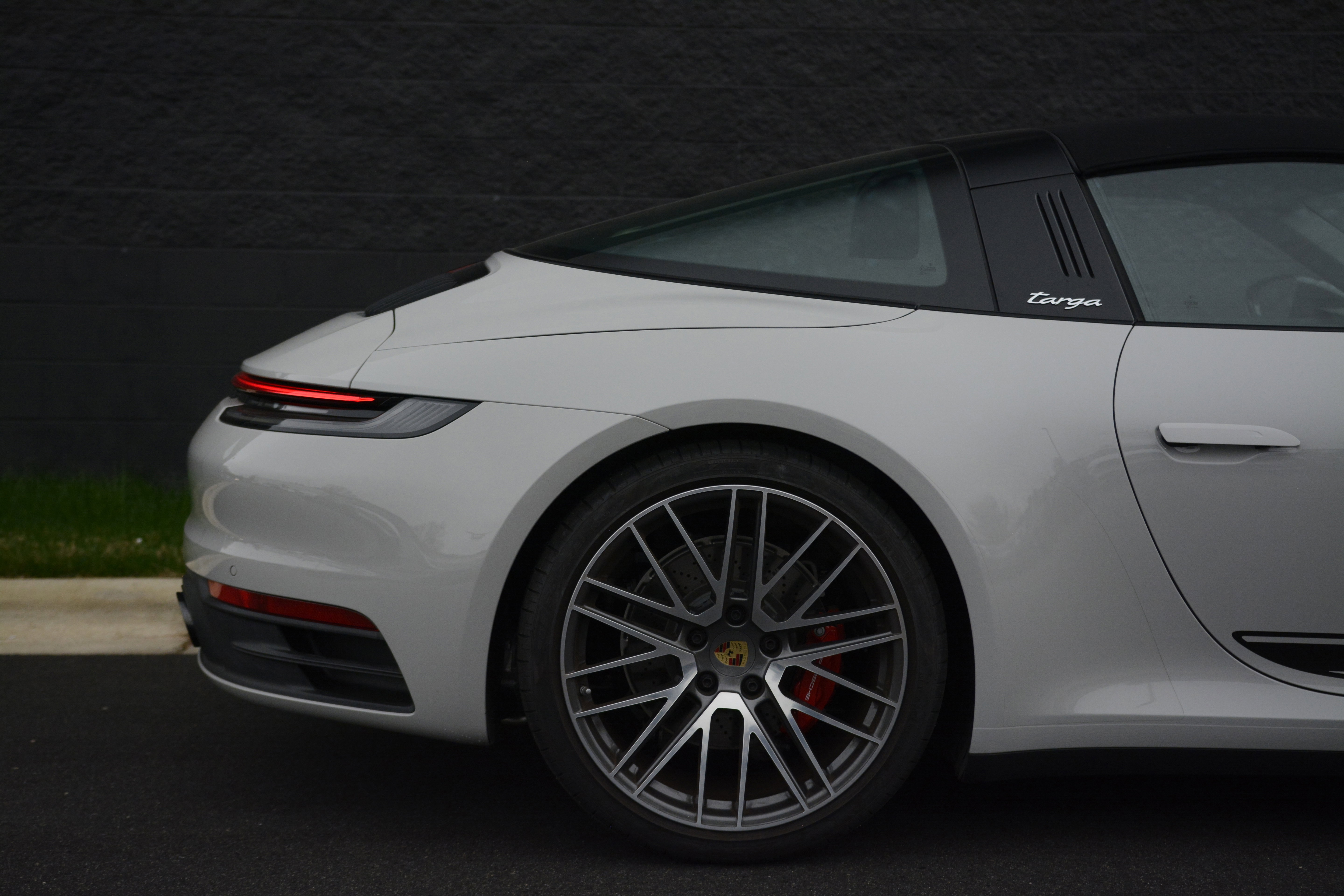 Certified 2024 Porsche 911 Targa 4S image 37