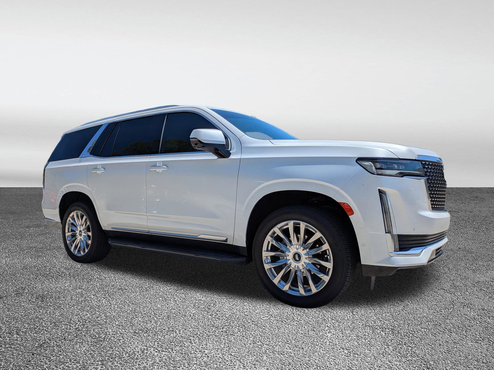 Used 2021 Cadillac Escalade Premium Luxury AWD/4WD image 3
