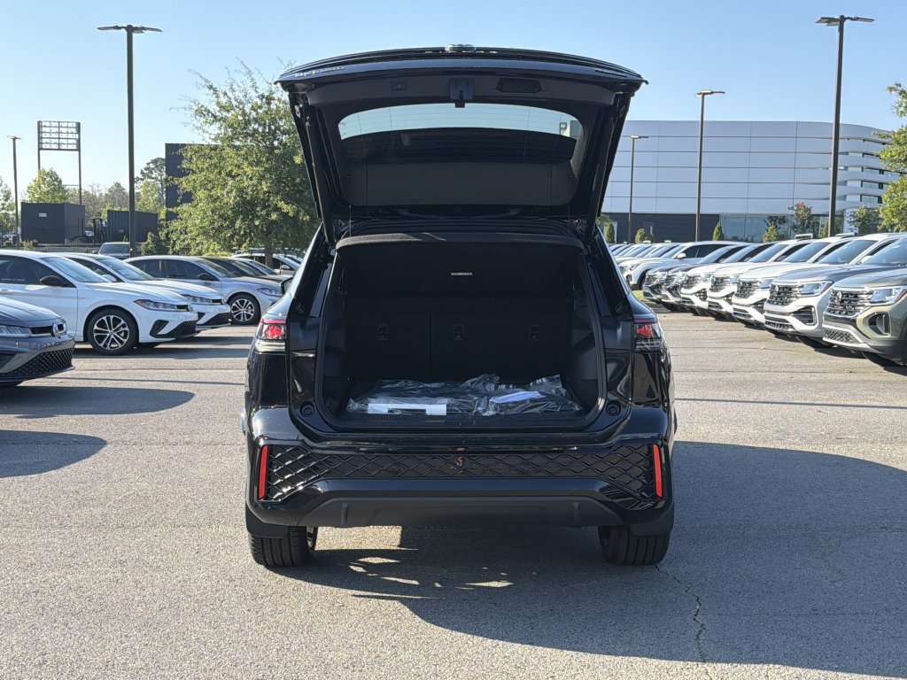 New 2026 Volkswagen Tiguan SEL R-Line AWD/4WD image 14