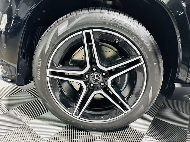 New 2026 Mercedes-Benz GLS 450 4MATIC image 8
