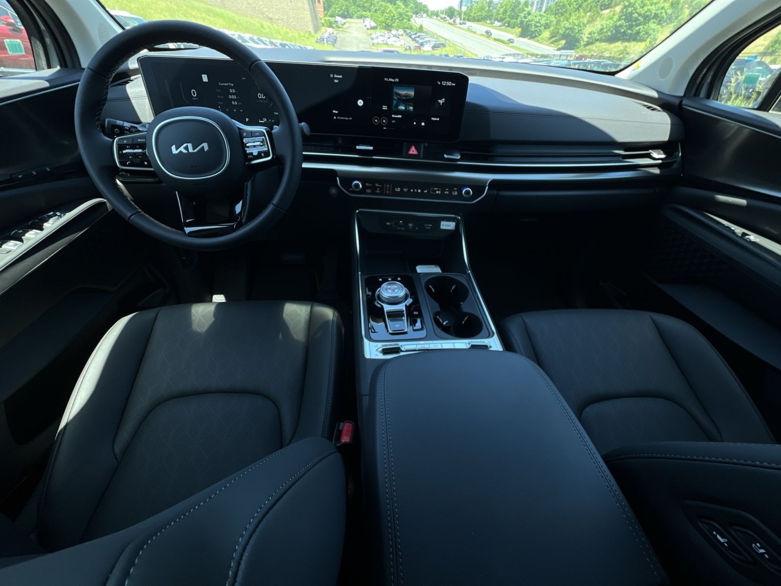 New 2026 Kia Carnival SX w/ SX Dark Edition Package FWD image 32