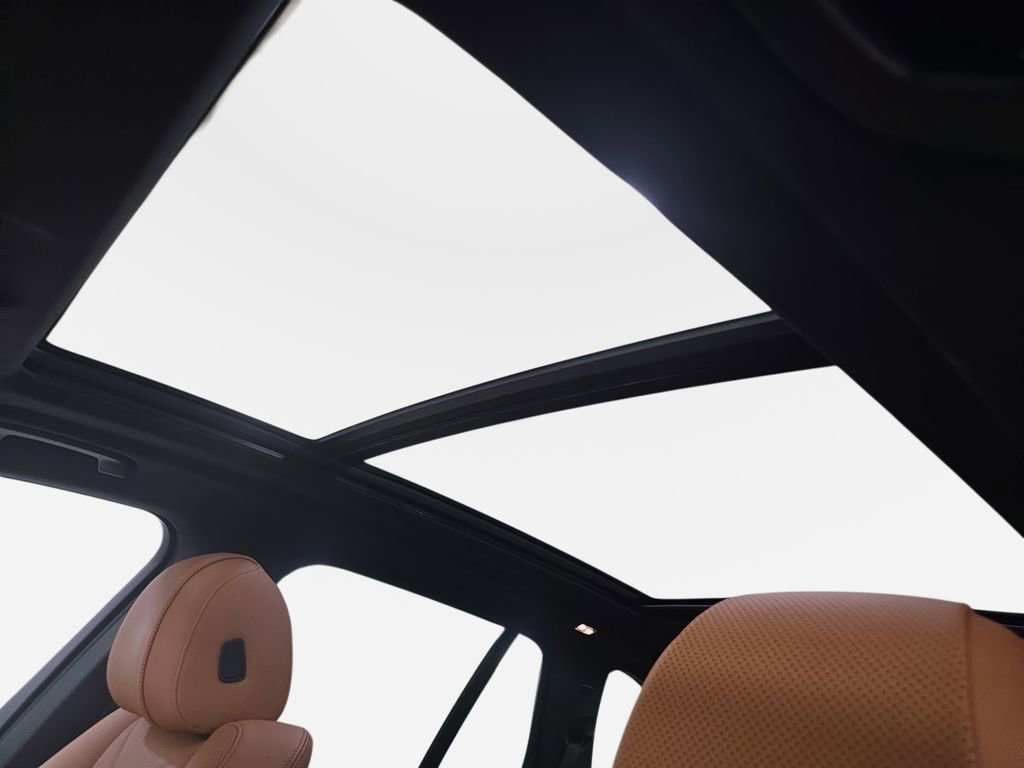 Used 2024 BMW X5 sDrive40i w/ Premium Package image 26