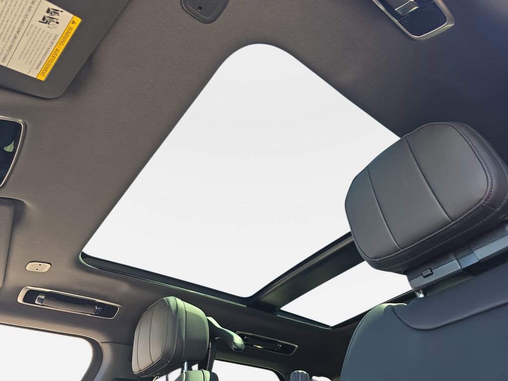 New 2026 Land Rover Range Rover Sport SE AWD/4WD image 31