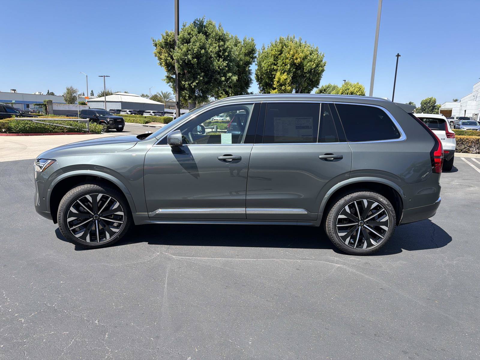 New 2027 Volvo XC90 B6 Bright AWD/4WD image 4