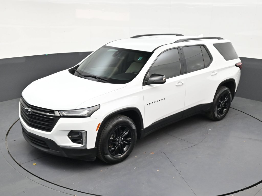 Used 2022 Chevrolet Traverse LS w/ Midnight/Sport Edition FWD image 12