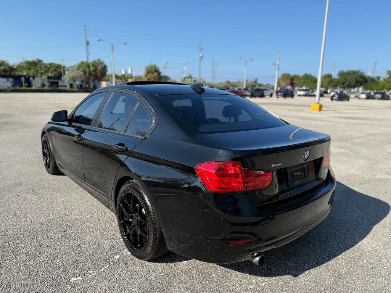 Used 2015 BMW 320i xDrive Sedan AWD/4WD image 7