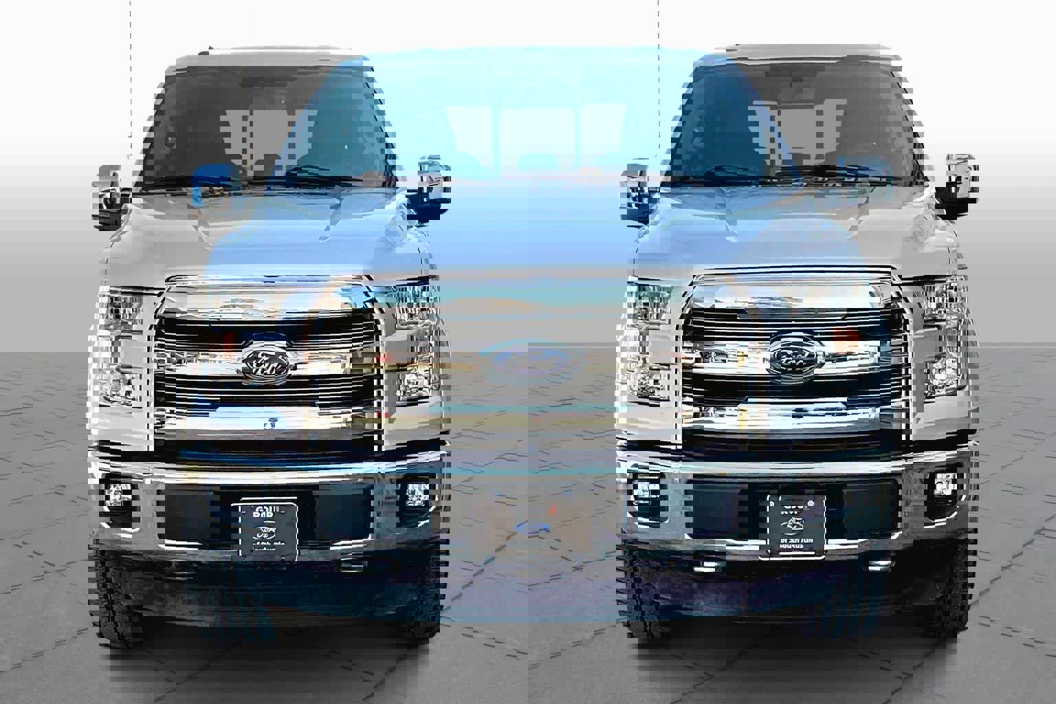 Used 2015 Ford F150 Lariat image 4