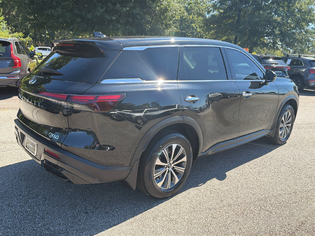 Used 2023 INFINITI QX60 Pure FWD image 7
