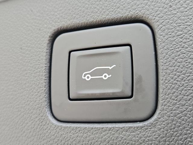 Used 2024 Buick Envista Sport Touring w/ Convenience I Package FWD image 17
