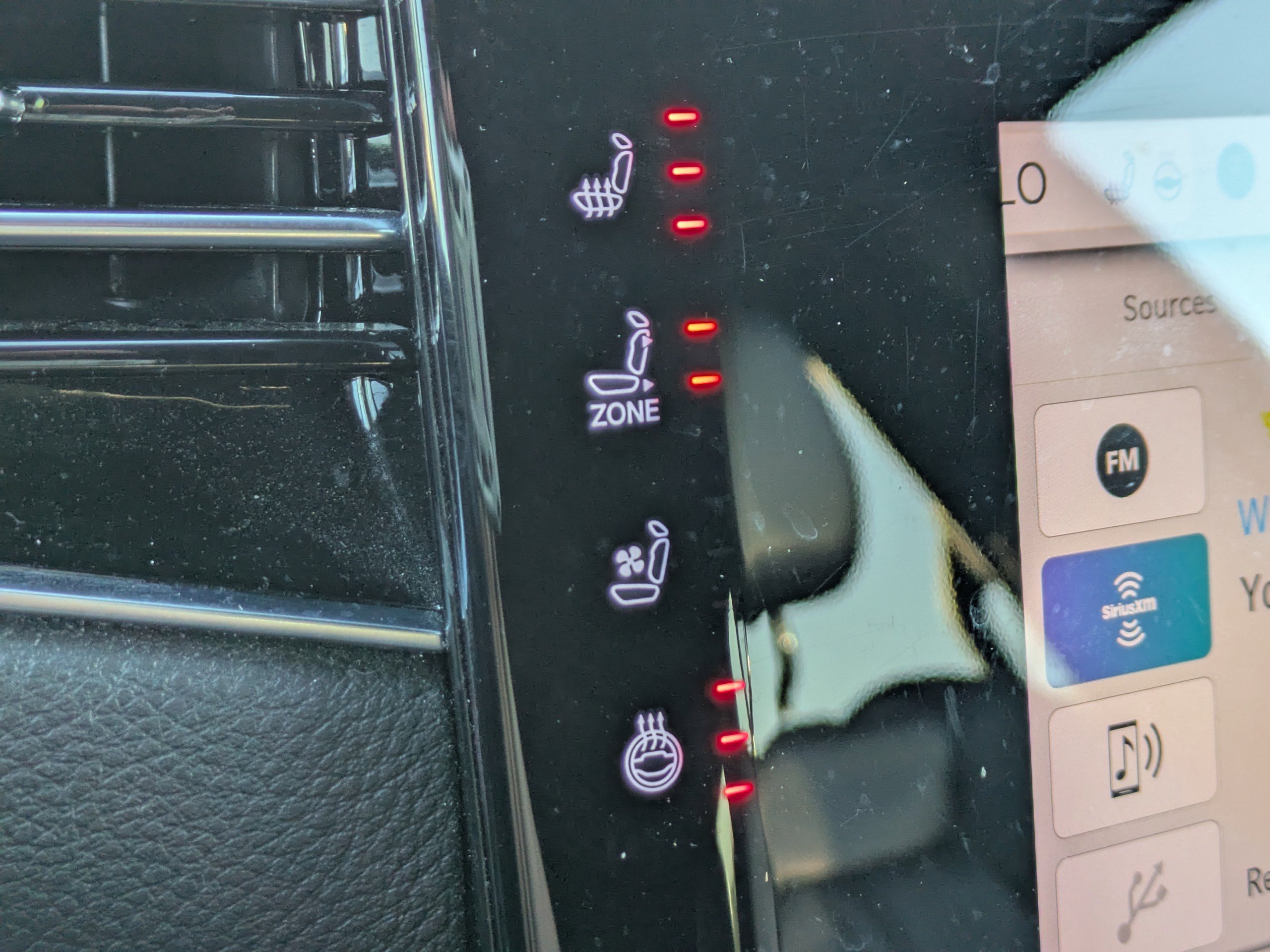 Used 2024 Jeep Wagoneer L Series II image 24