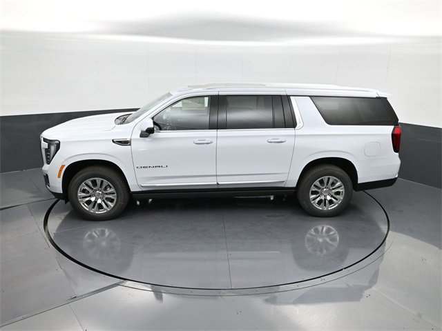 New 2026 GMC Yukon XL Denali image 21