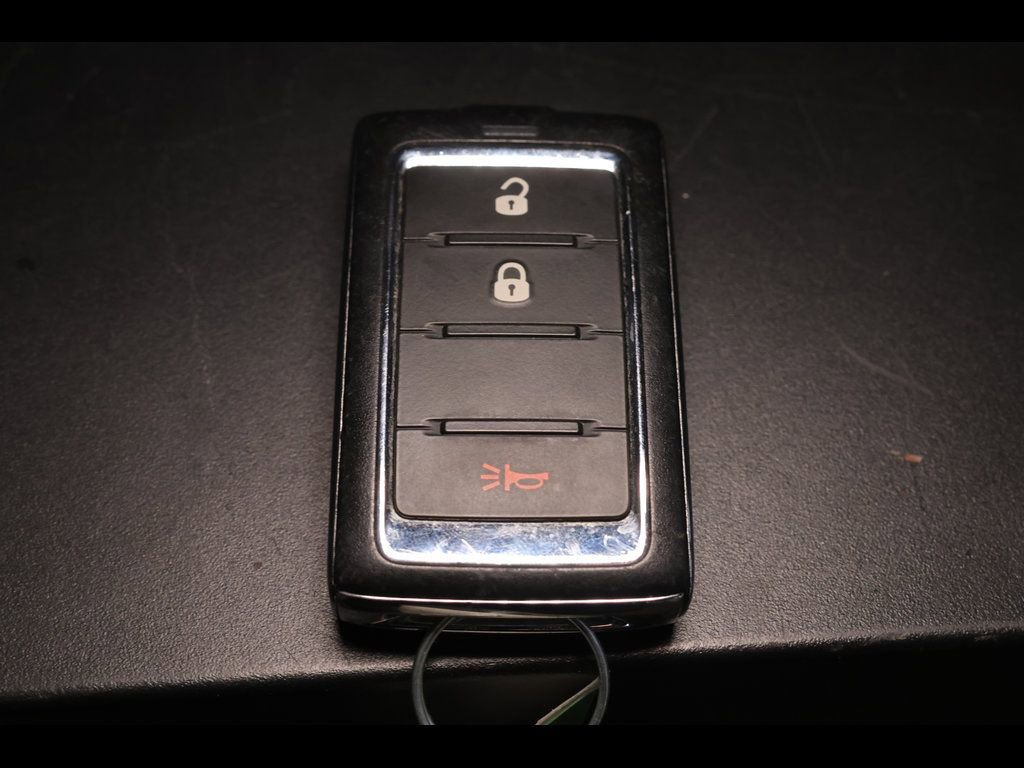 Used 2023 Jeep Grand Cherokee Laredo RWD image 28
