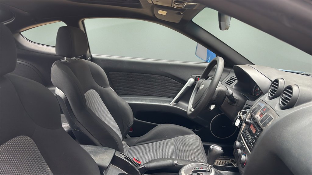 Used 2004 Hyundai Tiburon GT image 15