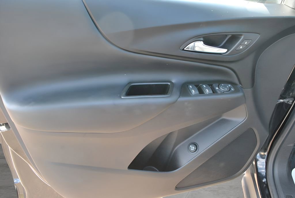 Used 2022 Chevrolet Equinox LT AWD/4WD image 21
