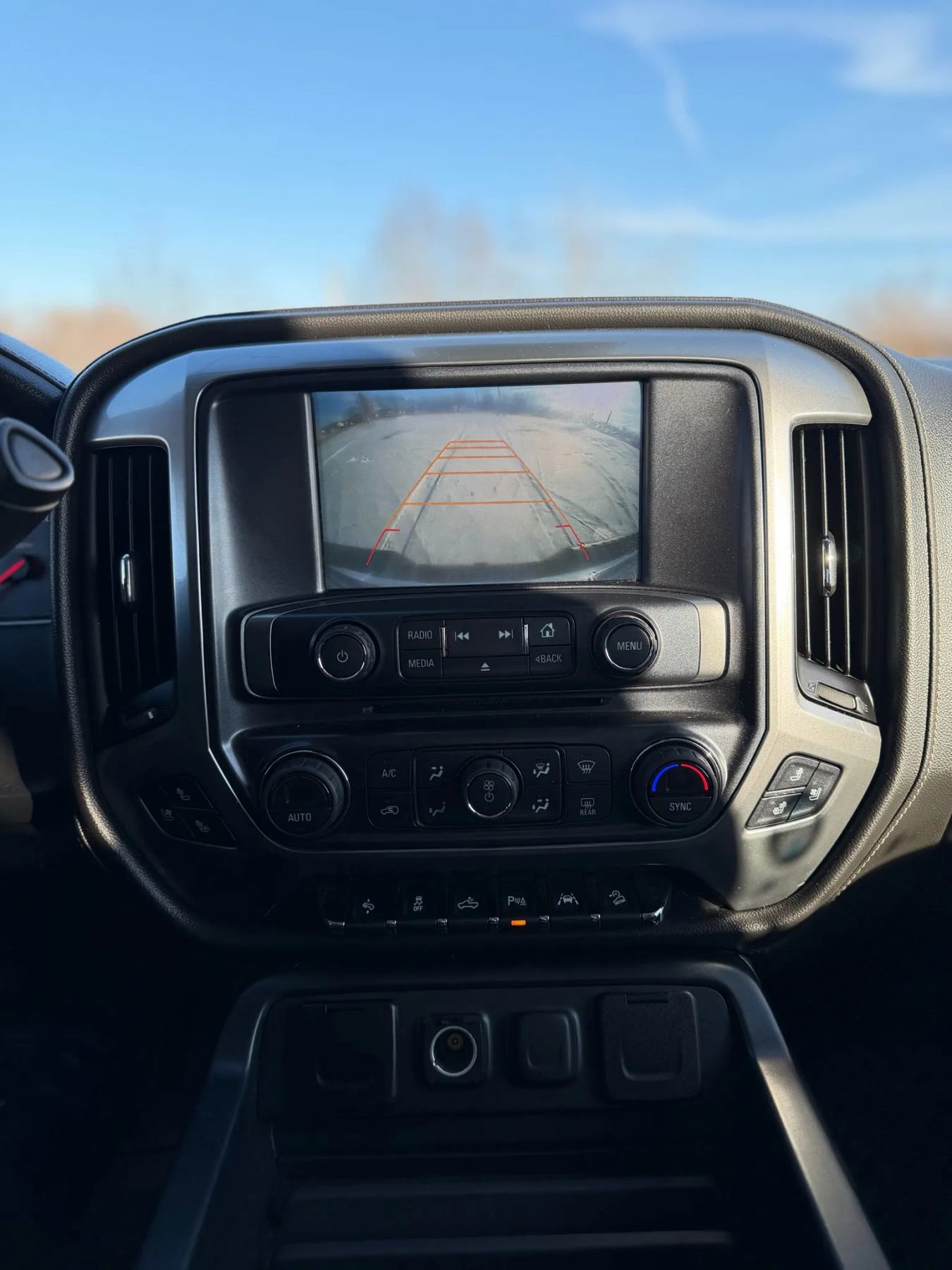 Used 2017 Chevrolet Silverado 1500 LTZ Z71 image 13