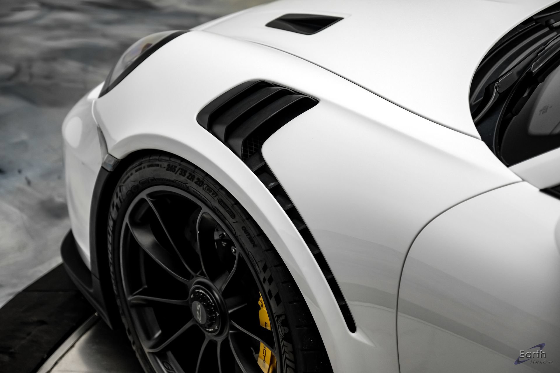 Used 2019 Porsche 911 GT3 RS RWD image 45
