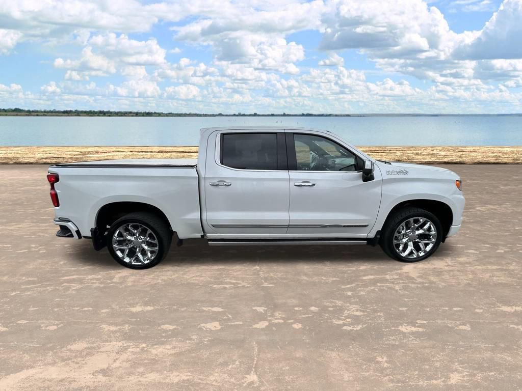 Used 2022 Chevrolet Silverado 1500 High Country w/ High Country Premium Package video 4