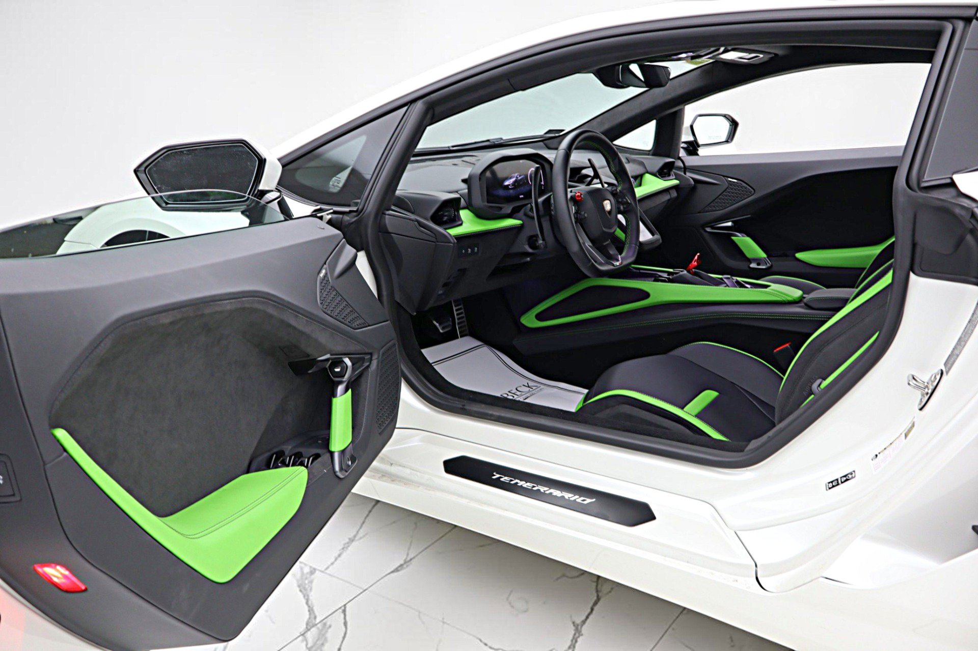 Used 2026 Lamborghini Temerario AWD/4WD image 38