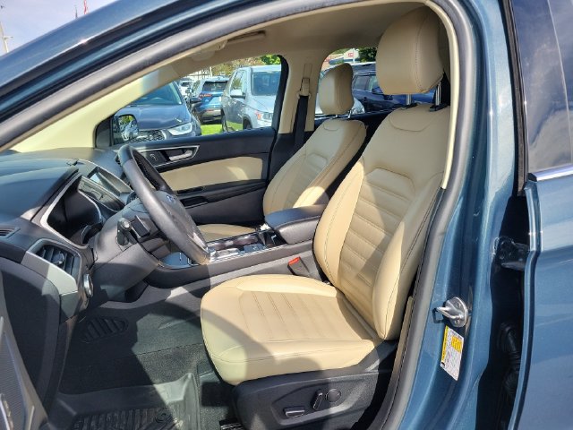 Used 2019 Ford Edge SEL w/ Equipment Group 201A AWD/4WD image 8