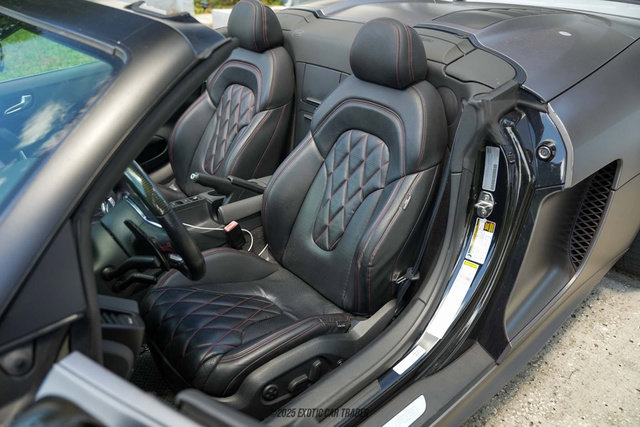 Used 2011 Audi R8 V10 image 29