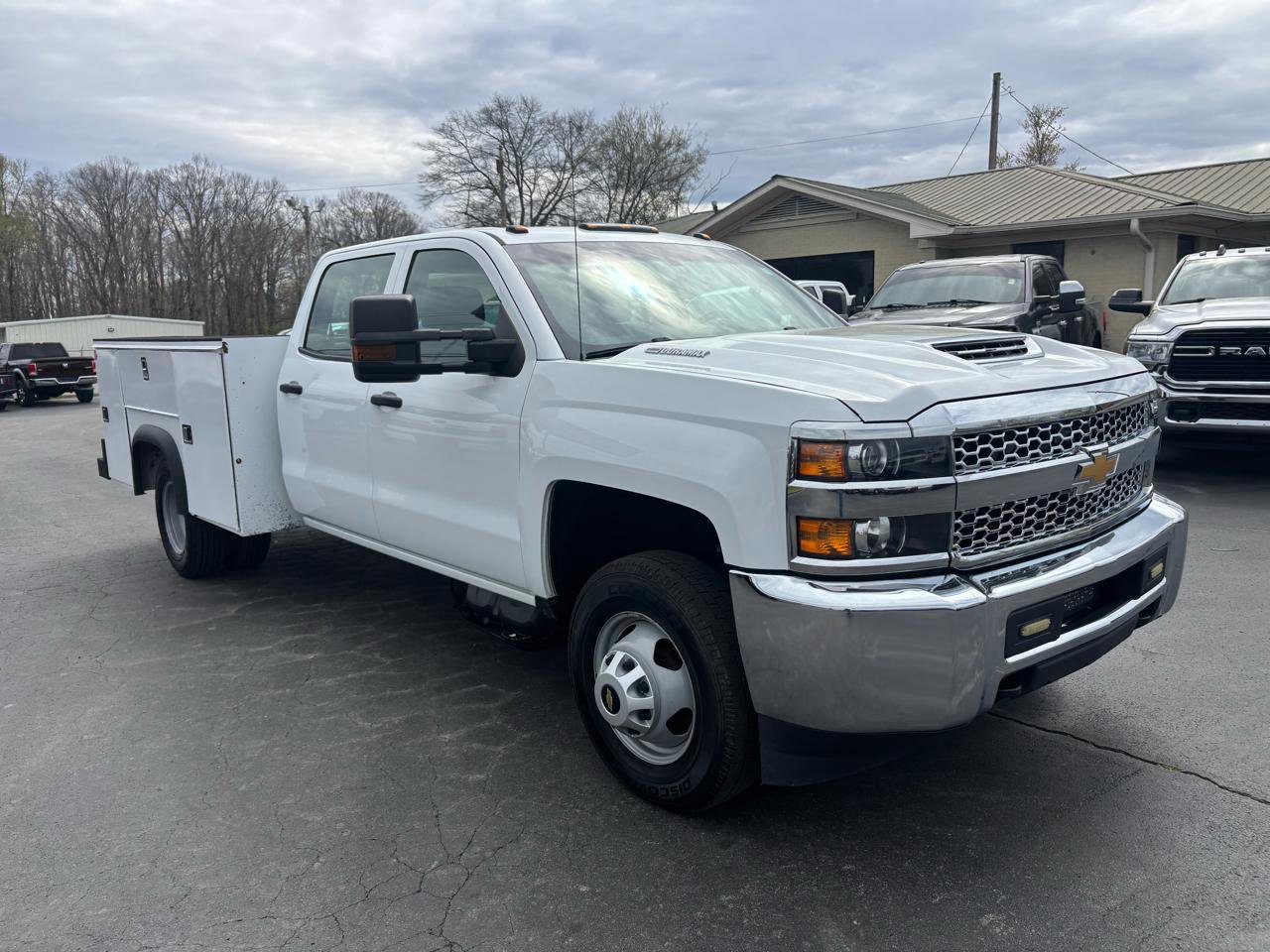 Used 2019 Chevrolet Silverado 3500 W/T w/ WT Convenience Package image 3
