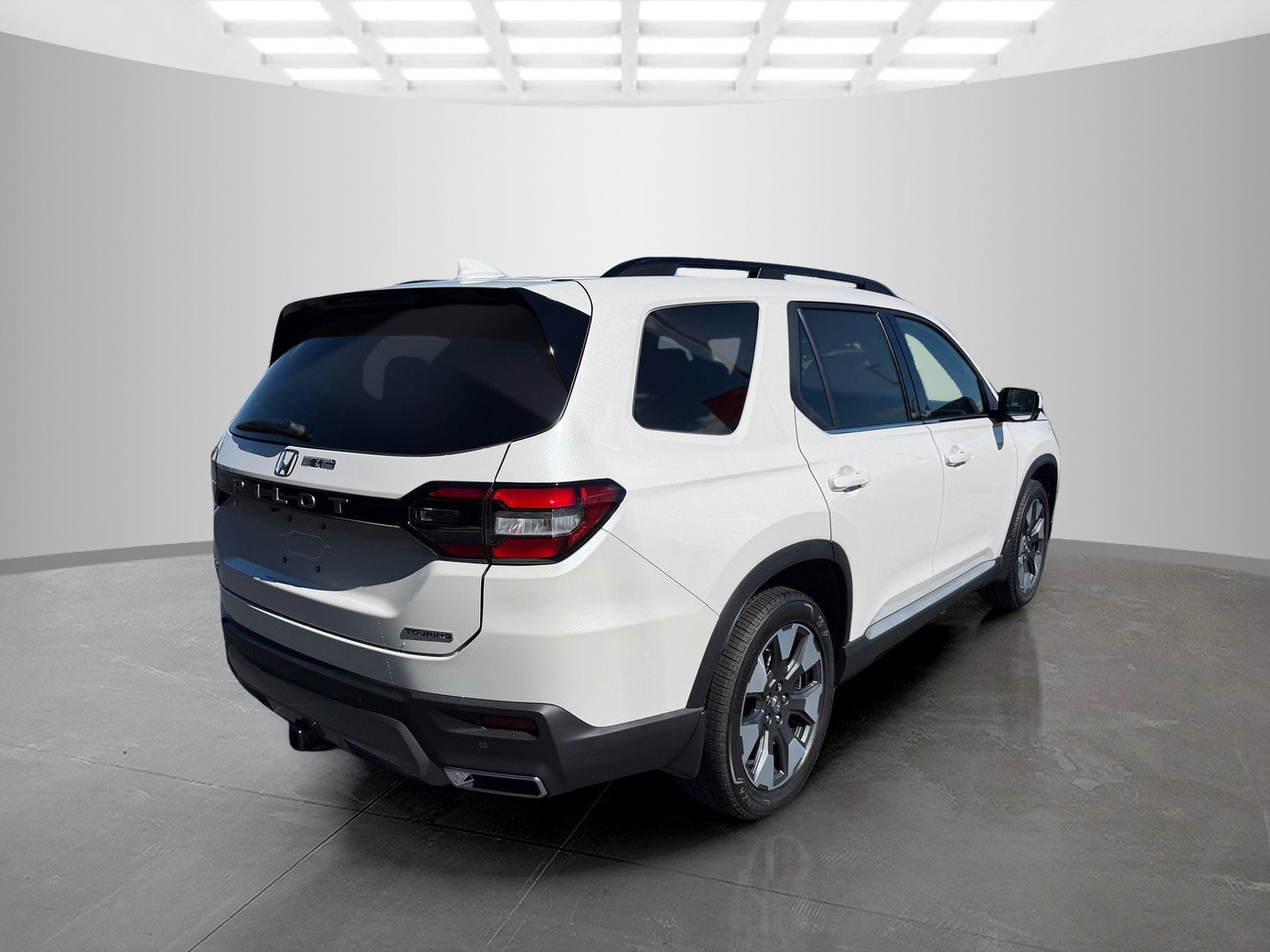 New 2026 Honda Pilot Touring image 7