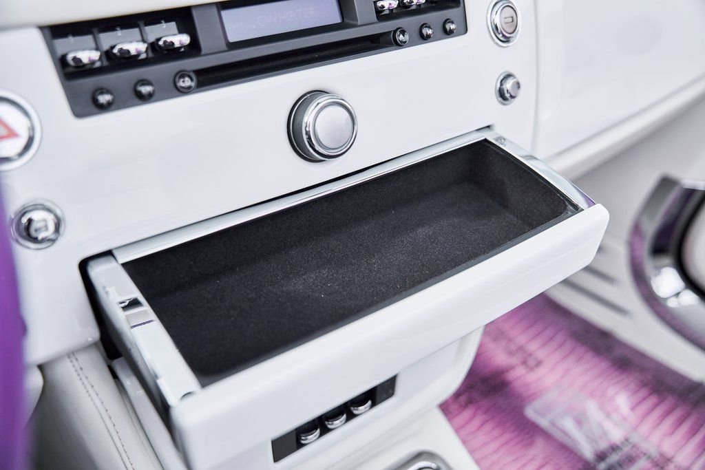 Used 2008 Rolls-Royce Phantom Drophead Coupe image 86