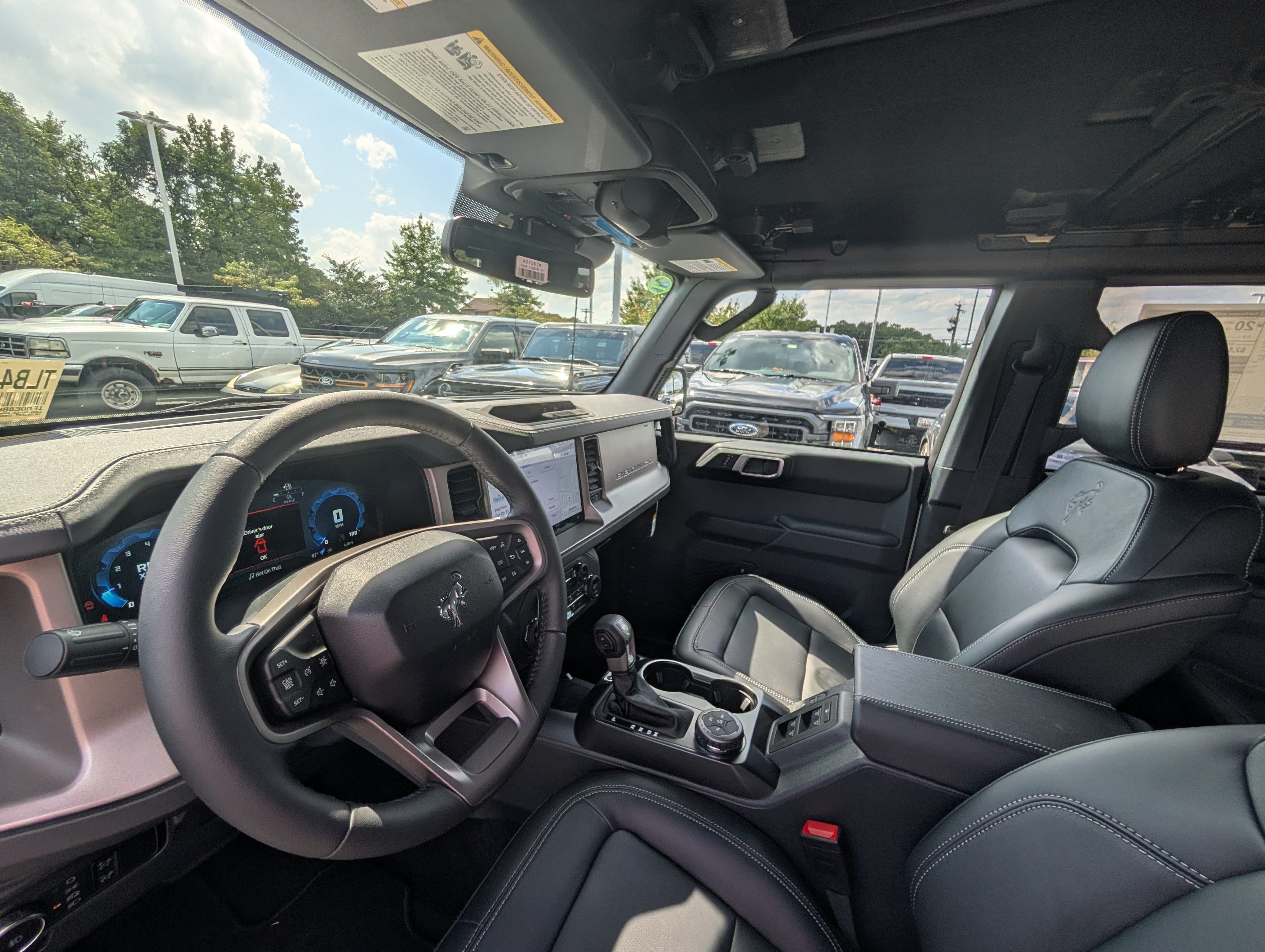 New 2026 Ford Bronco Outer Banks AWD/4WD image 10
