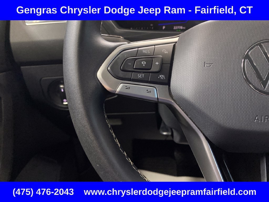 Used 2023 Volkswagen Tiguan SE AWD/4WD image 19