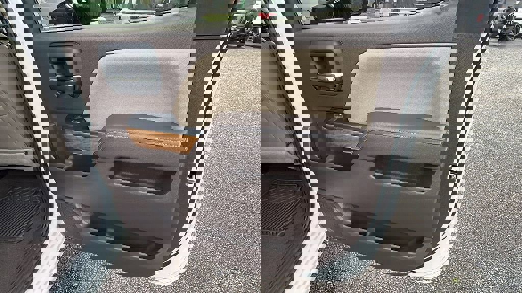 Used 2018 Chevrolet Silverado 1500 LTZ w/ Sport Package image 18