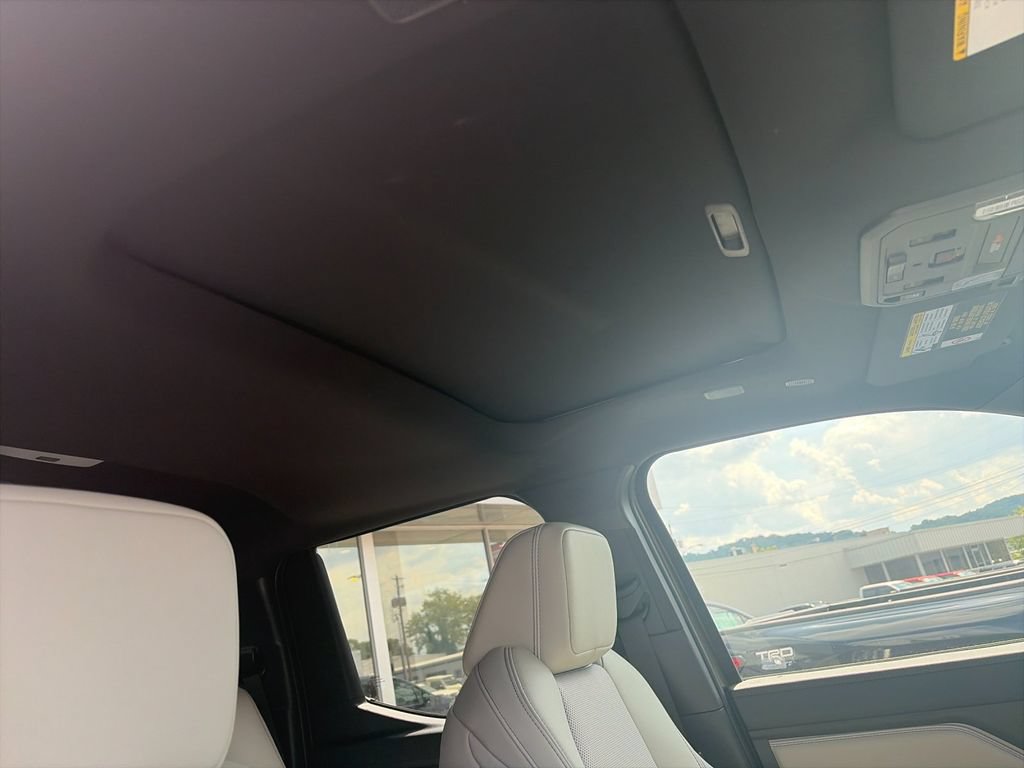 New 2026 Toyota Tacoma Limited AWD/4WD image 17