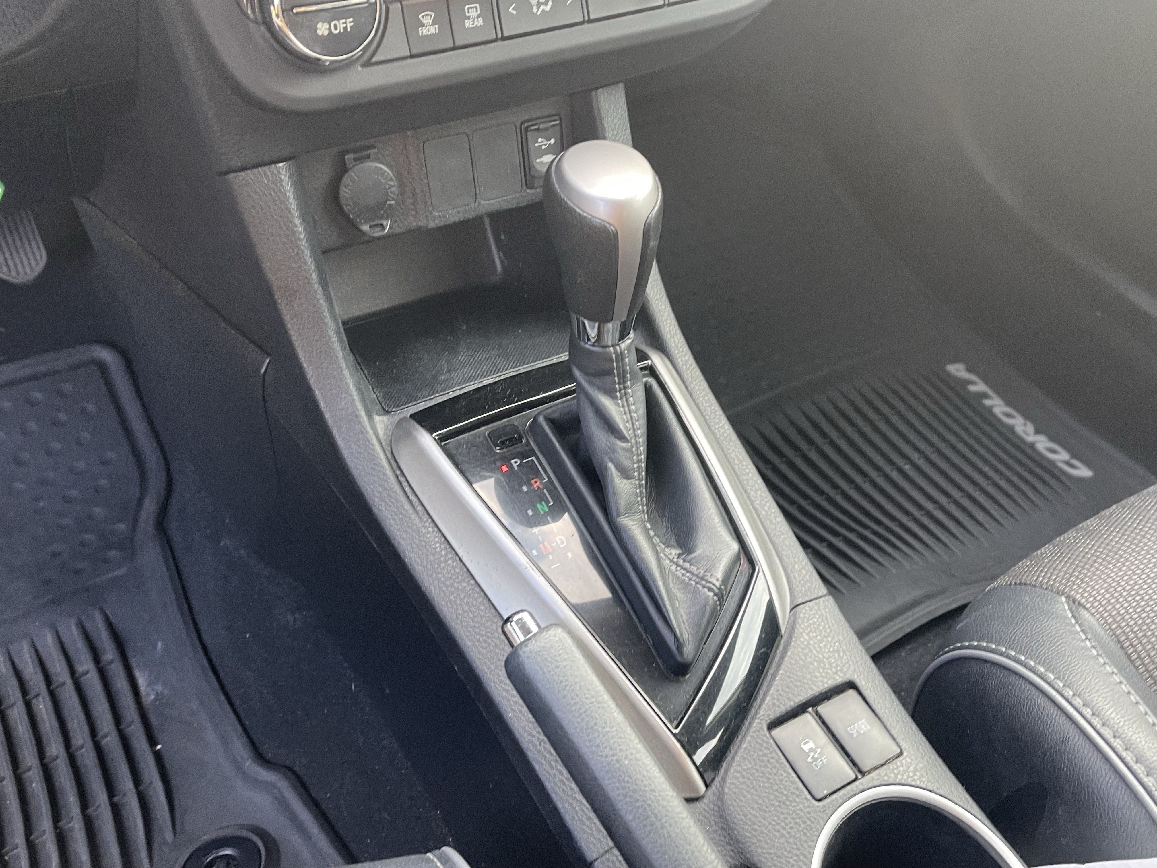 Used 2015 Toyota Corolla S FWD image 22