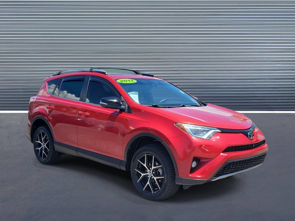 Used 2017 Toyota RAV4 SE FWD image 2