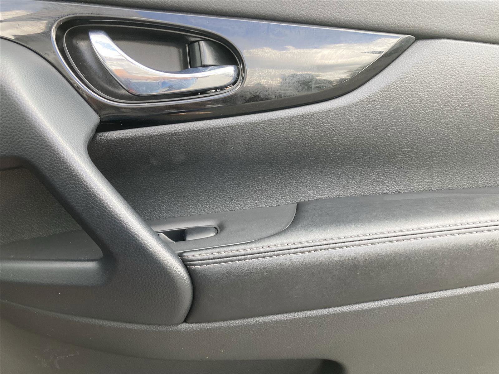Used 2022 Nissan Rogue Sport SL image 35