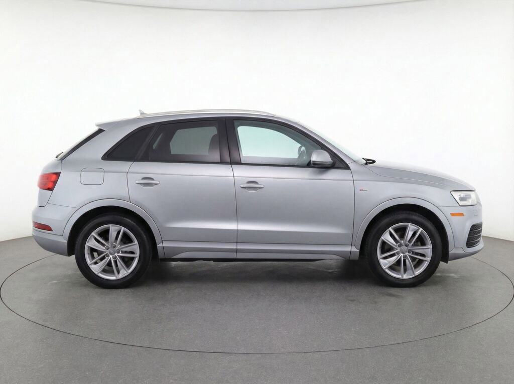 Used 2018 Audi Q3 2.0T Premium w/ Convenience Package image 8