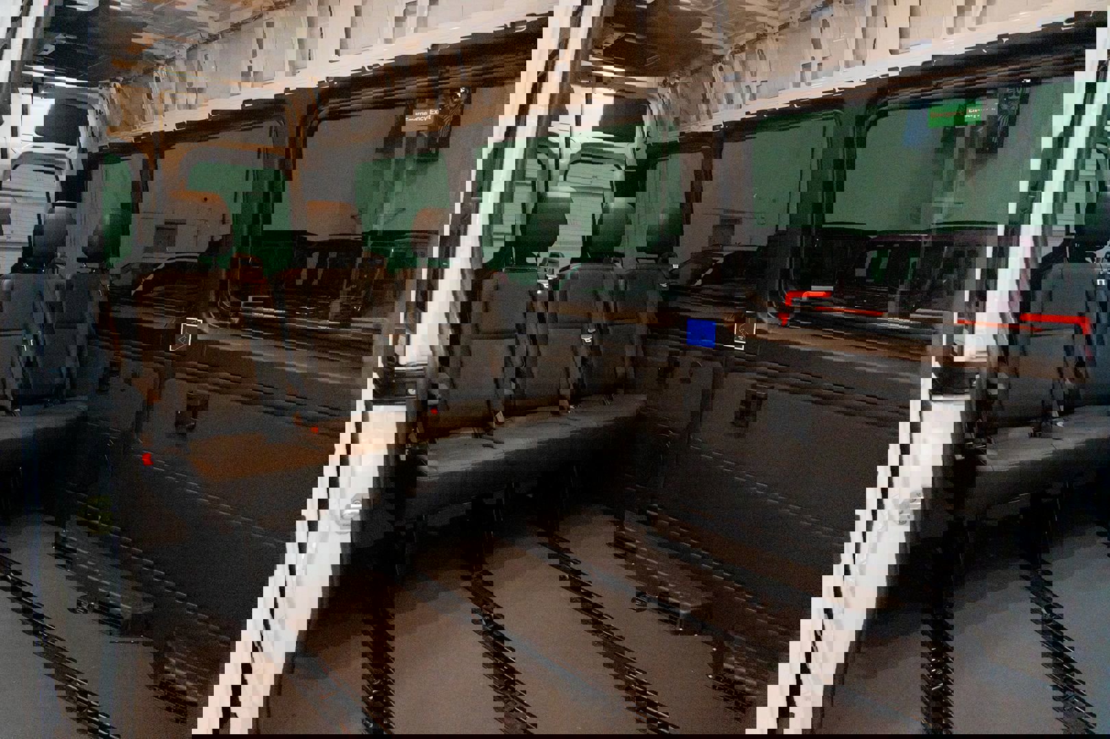 Used 2019 Mercedes-Benz Sprinter 2500 image 26