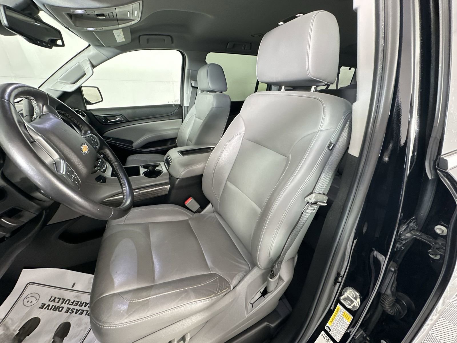 Used 2020 Chevrolet Suburban LT RWD image 11